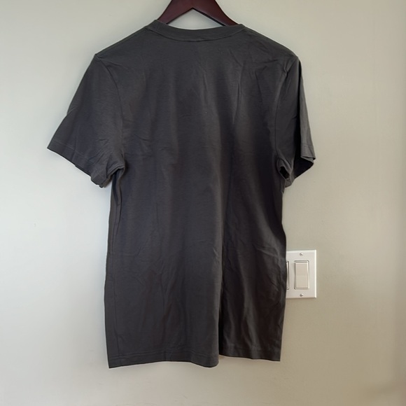 NWT Dark Gray Tee Shirt. - Picture 5 of 5